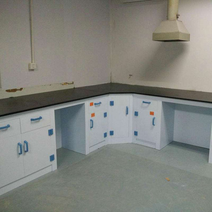 山東不銹鋼實(shí)驗(yàn)臺(tái)廠家