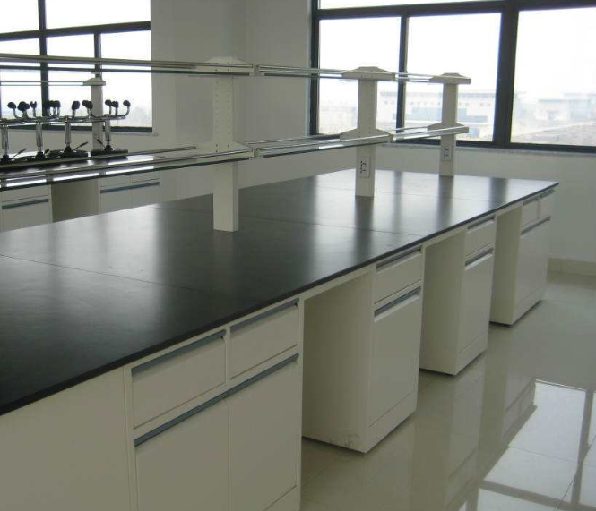 全鋼實驗室工作臺實用性怎么樣？